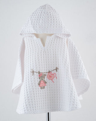 PONCHO MIT ABGERUNDETEN ECKEN